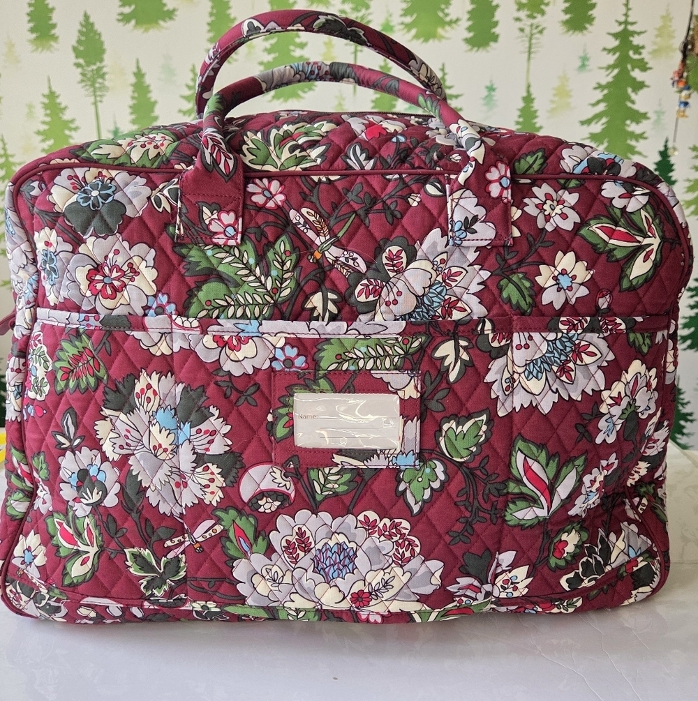 Vera Bradley Traveler Bag In Bordeaux Blooms. - Picture 2 of 11